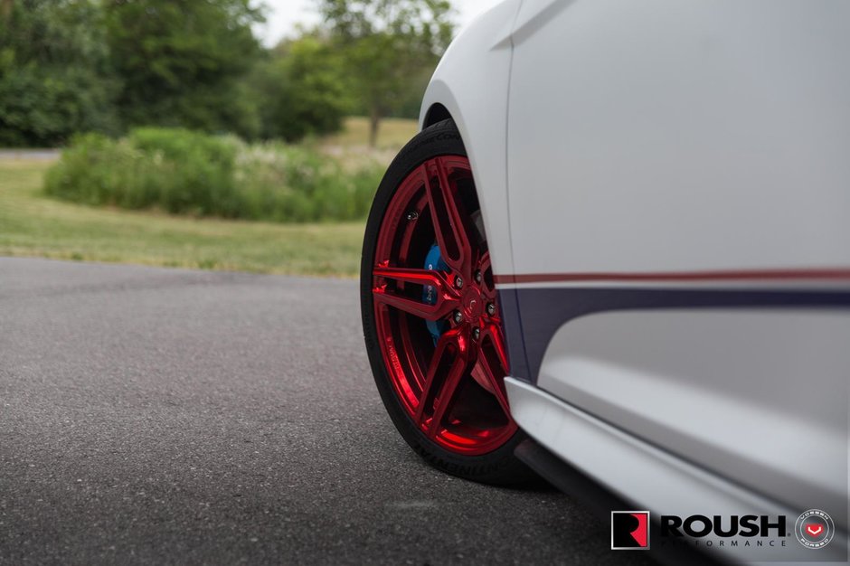 Ford Focus RS Roush cu jante Vossen