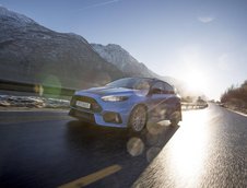 Ford Focus RS transformat in taxi