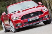 Ford Focus RS vs Ford Mustang EcoBoost