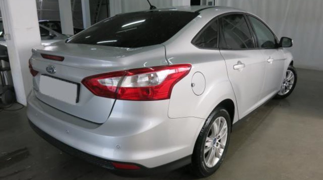 Ford Focus Sedan 1.6 TDCi 116 CP Trend 2014