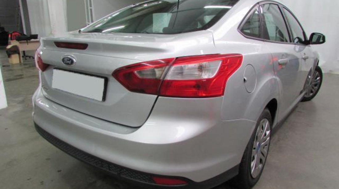 Ford Focus Sedan 1.6 TDCi 95 CP Trend 2012