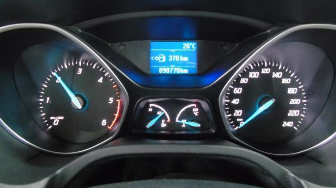 Ford Focus Sedan 1.6 TDCi 95 CP Trend 2012