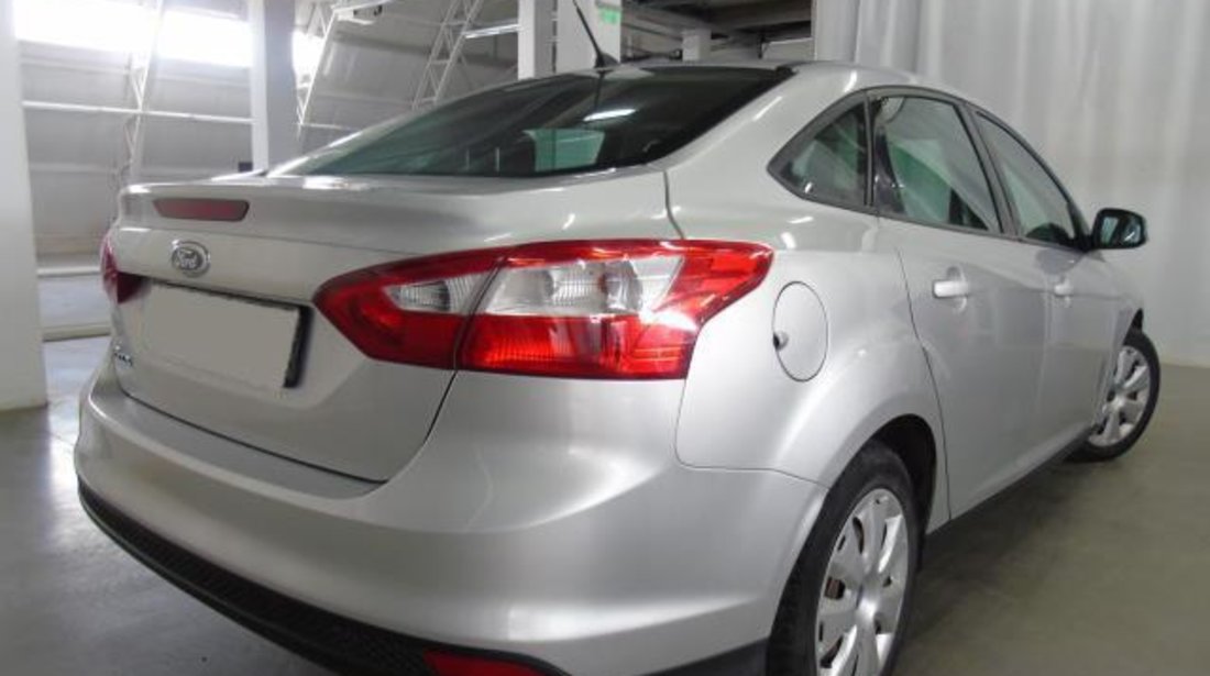 Ford Focus Sedan 1.6 TDCi 95 CP Trend 2012