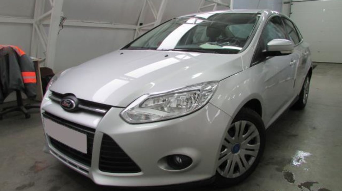 Ford Focus Sedan 1.6 TDCi 95 CP Trend 2012