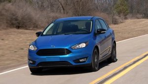 Ford Focus Sedan Facelift - Video Oficial