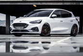 Ford Focus ST de la JMS Fahrzeugteile