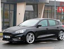 Ford Focus ST necamuflat