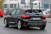 Ford Focus ST necamuflat