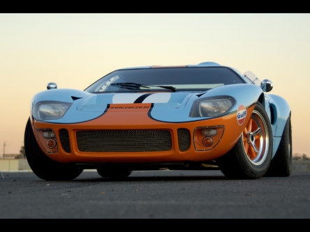 Ford GT CAV incinge circuitul Ford GT CAV incinge circuitul