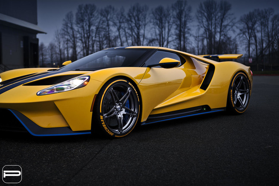 Ford GT cu jante PUR