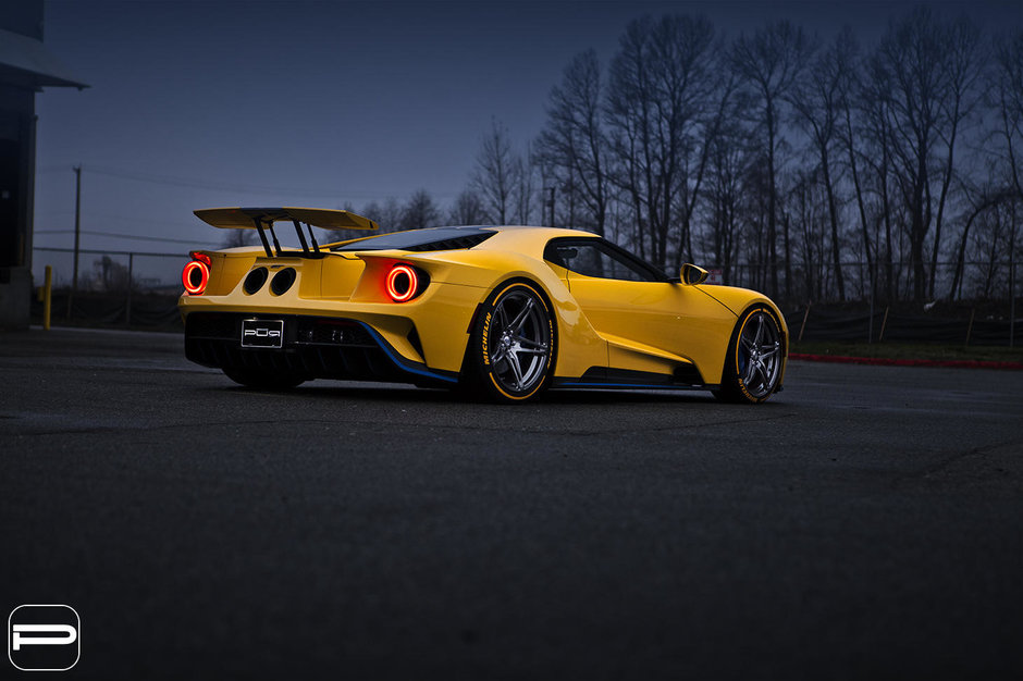 Ford GT cu jante PUR