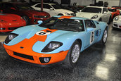 Ford GT Heritage Edition cu 18 km la bord