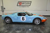 Ford GT Heritage Edition cu 18 km la bord