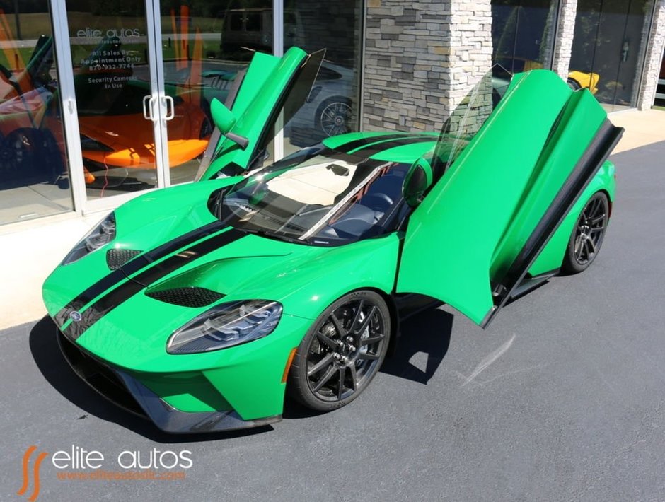 Ford GT in Atlas Green de vanzare