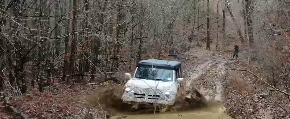 Ford iti arata cum va fura noul BRONCO din clientii de Land Rover si Mercedes. VIDEO cu masina la joaca prin noroaie