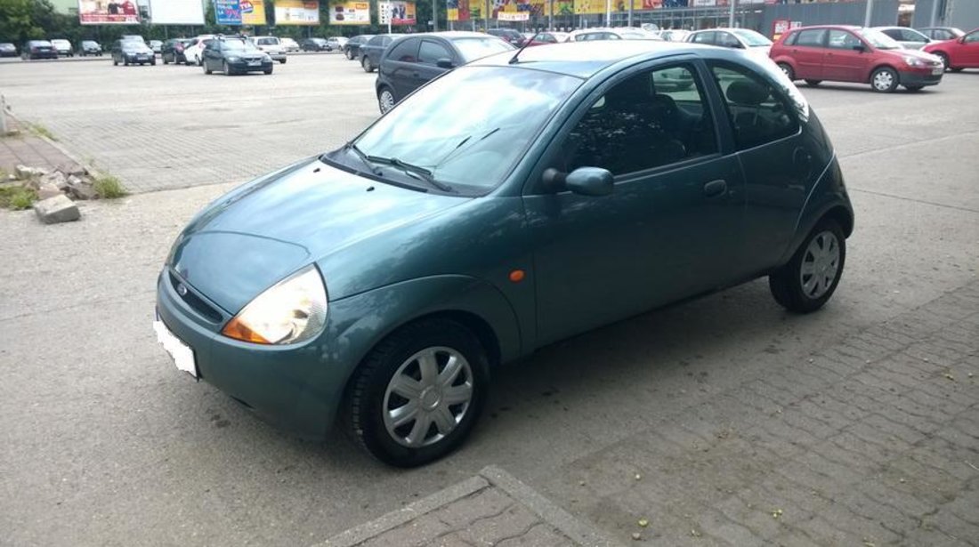 Ford KA 1.3 i Klima Euro 4 Taxa = 100 € An 2002