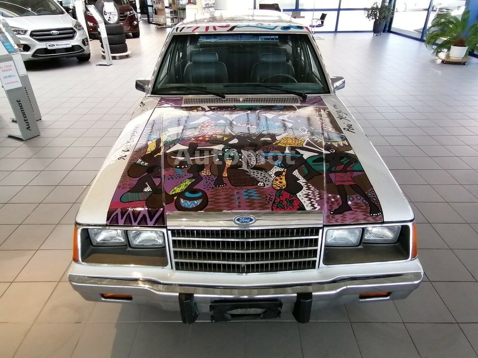 Ford LTD pictat de vanzare