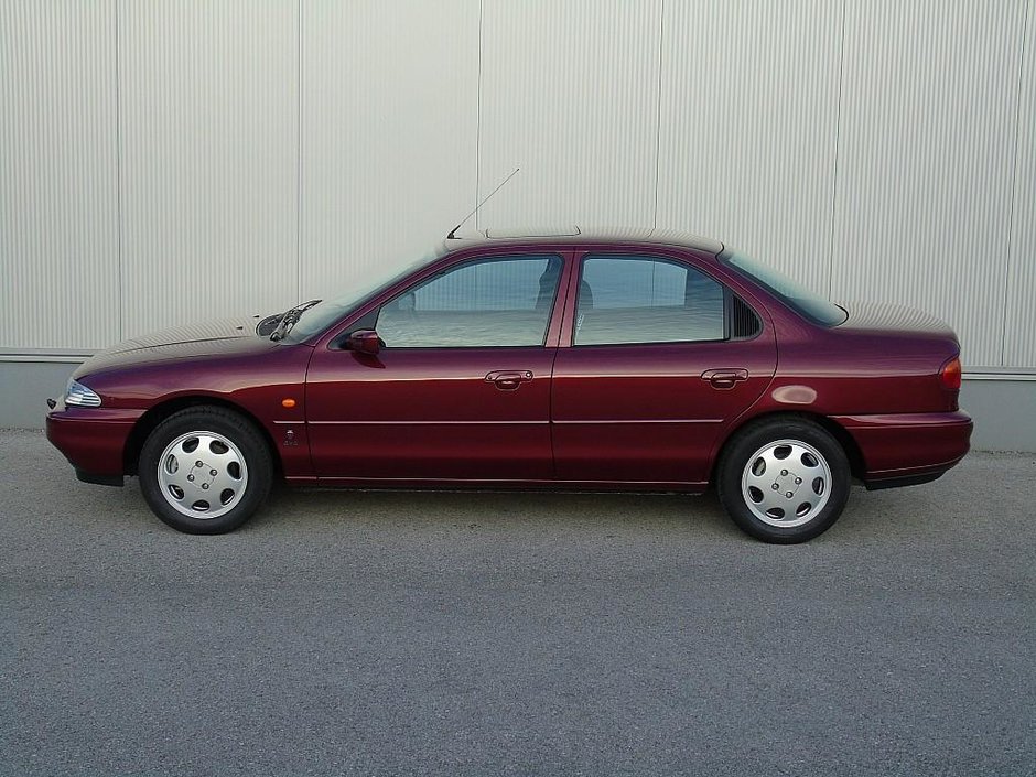 Ford Mondeo cu 662 km la bord