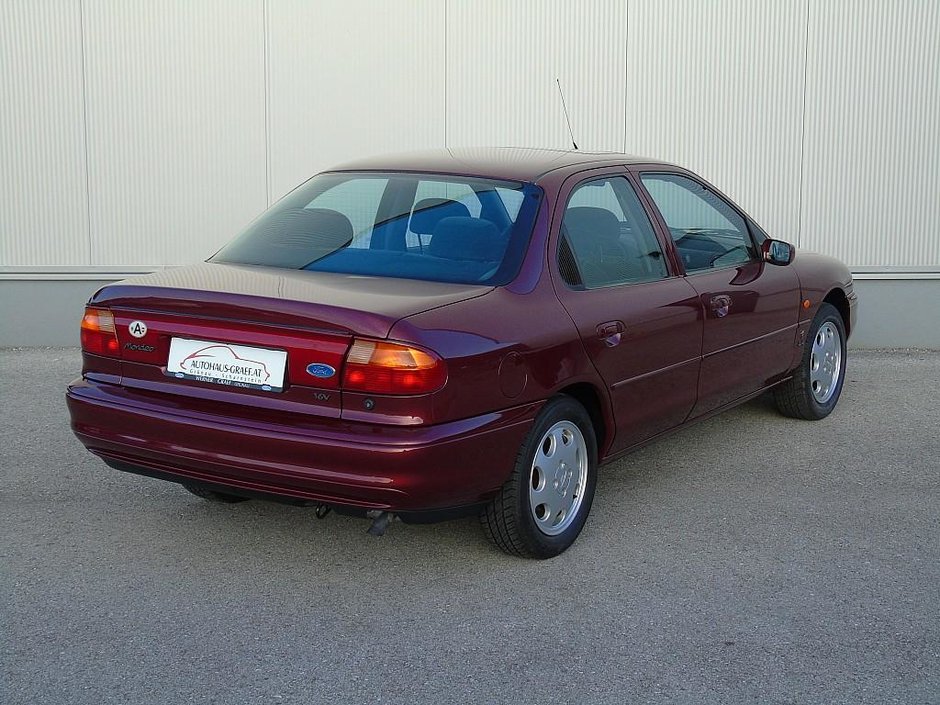 Ford Mondeo cu 662 km la bord