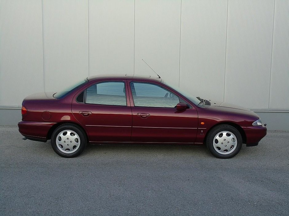 Ford Mondeo cu 662 km la bord