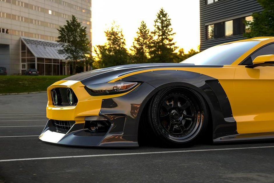 Ford Mustang by Clinched