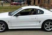 Ford Mustang Cobra R cu 187 de mile