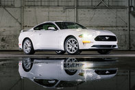 Ford Mustang Coupe Ice White