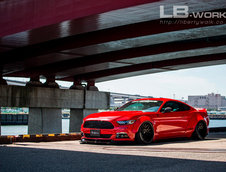 Ford Mustang de la Liberty Walk