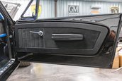 Ford Mustang Fastback cu motor de 7.0 litri