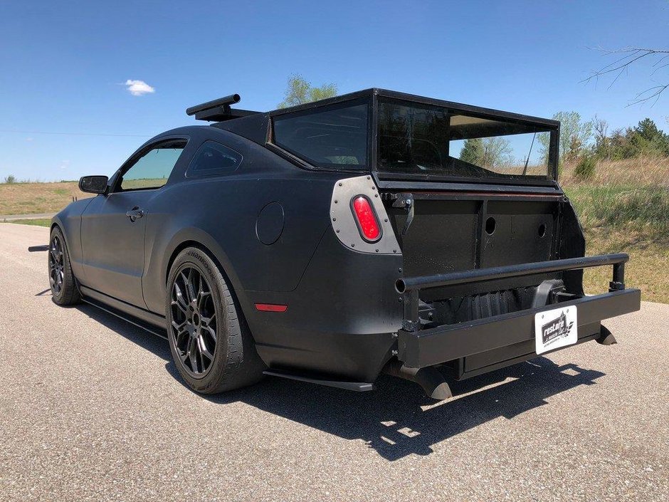 Ford Mustang GT camera car