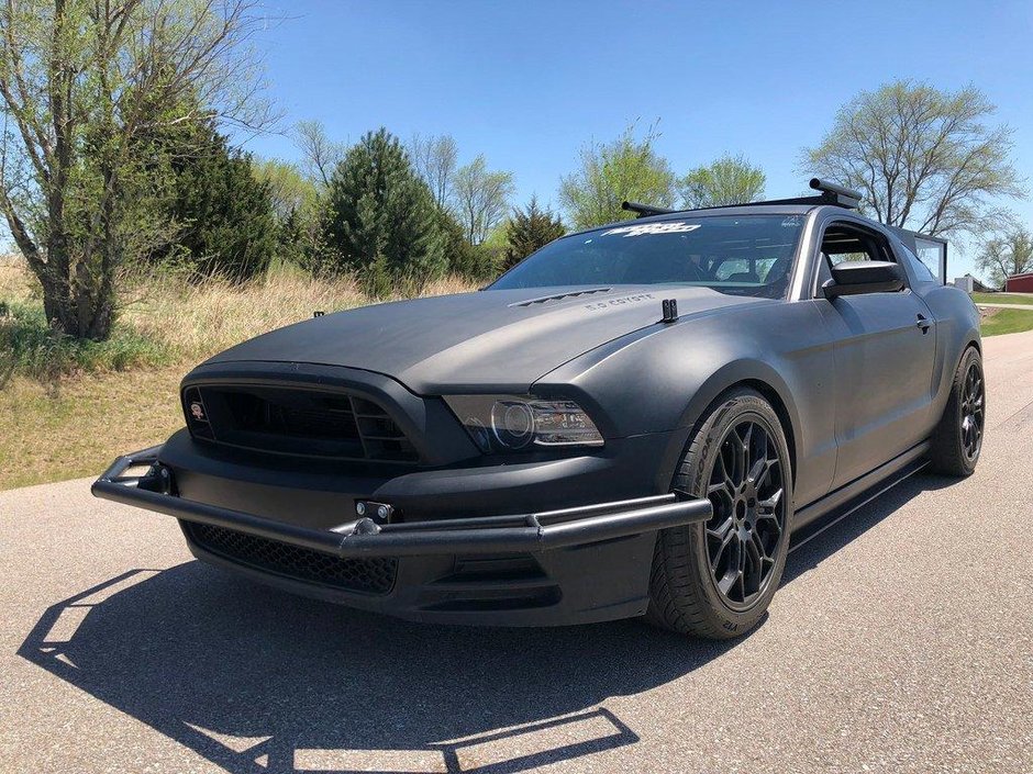 Ford Mustang GT camera car