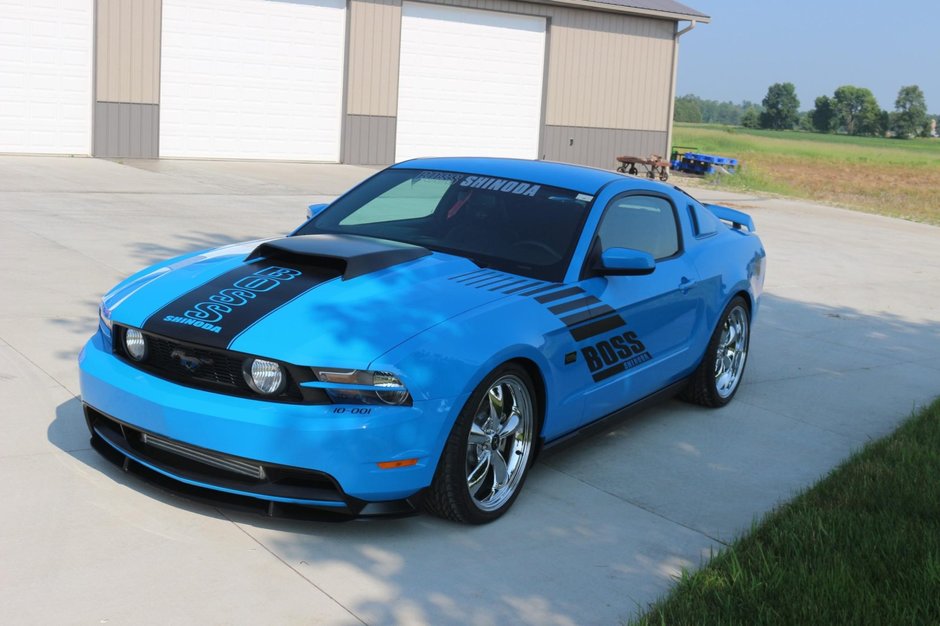 Ford Mustang GT cu 395 de kilometri la bord