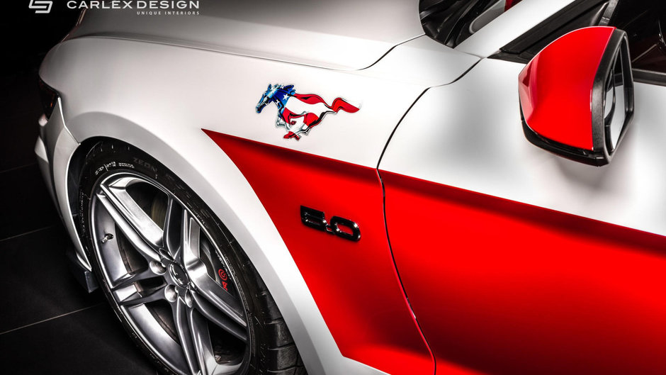 Ford Mustang GT modificat de Roush si Carlex Design