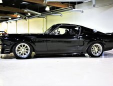 Ford Mustang restomod