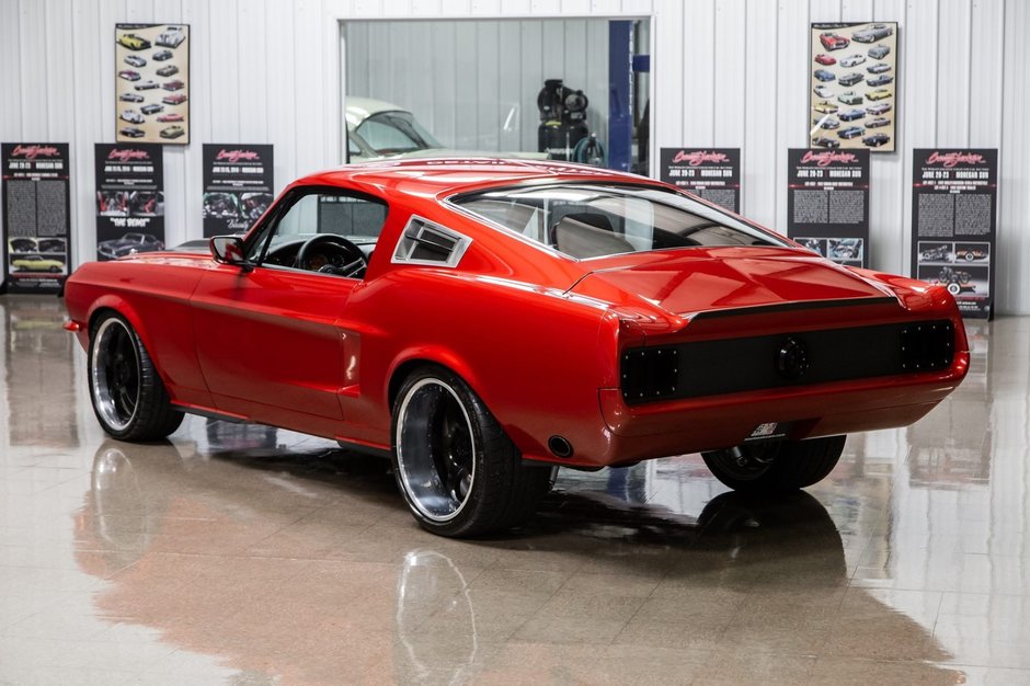 Ford Mustang restomod