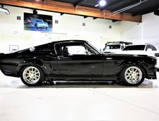 Ford Mustang restomod