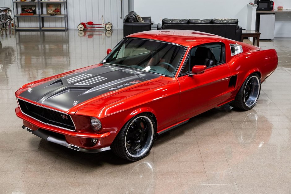 Ford Mustang restomod