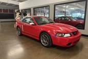 Ford Mustang SVT Cobra Convertible cu 8.8 kilometri la bord