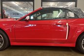 Ford Mustang SVT Cobra Convertible cu 8.8 kilometri la bord