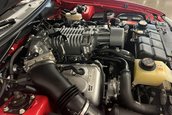 Ford Mustang SVT Cobra Convertible cu 8.8 kilometri la bord
