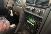 Ford Mustang SVT Cobra Convertible cu 8.8 kilometri la bord