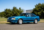 Ford Mustang SVT Cobra cu 50 de kilometri la bord