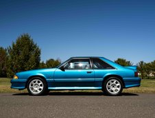 Ford Mustang SVT Cobra cu 50 de kilometri la bord