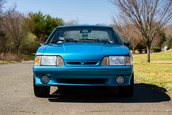 Ford Mustang SVT Cobra cu 50 de kilometri la bord