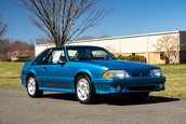 Ford Mustang SVT Cobra cu 50 de kilometri la bord