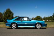 Ford Mustang SVT Cobra cu 50 de kilometri la bord