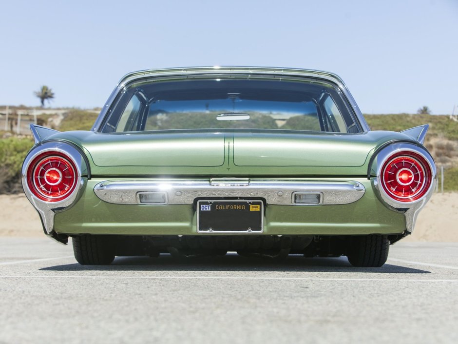 Ford Thunderbird din 1963