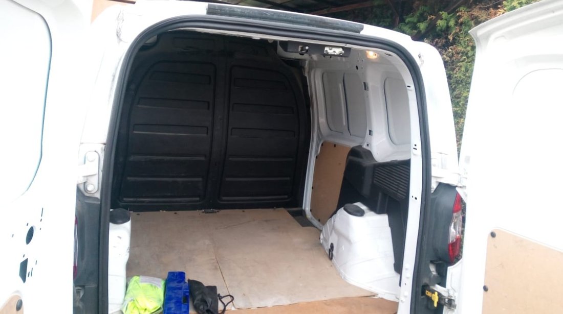 Ford Transit Courier