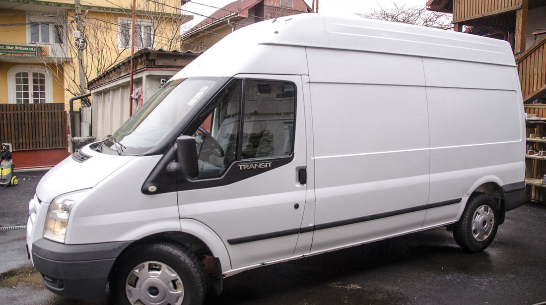 Ford Transit TREND 2.2 140cp lung/inalt