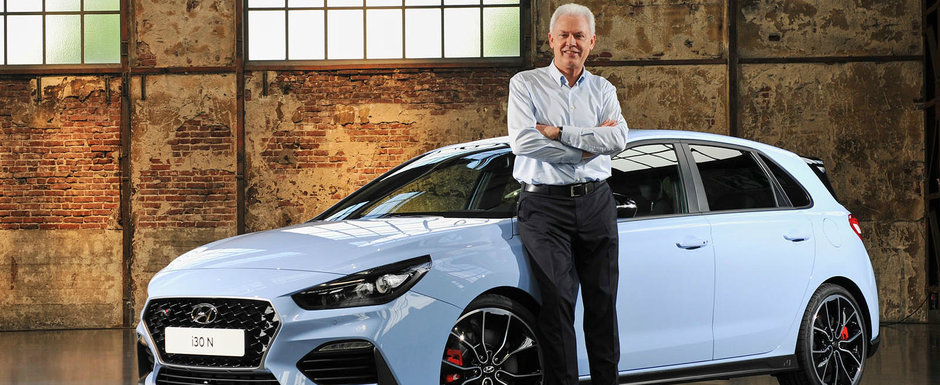 Fostul sef al diviziei M ii ataca pe nemtii de la BMW: "Acum pun sigla M pe orice model din gama!" Fostul sef al diviziei M ii ataca pe nemtii de la BMW: "Acum pun sigla M pe orice model din gama!"